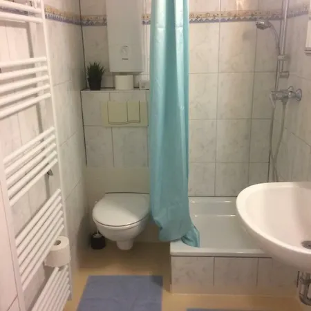 Apartment Messe & Ferien *