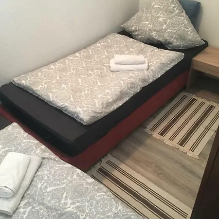 Messe & Ferien Apartment *